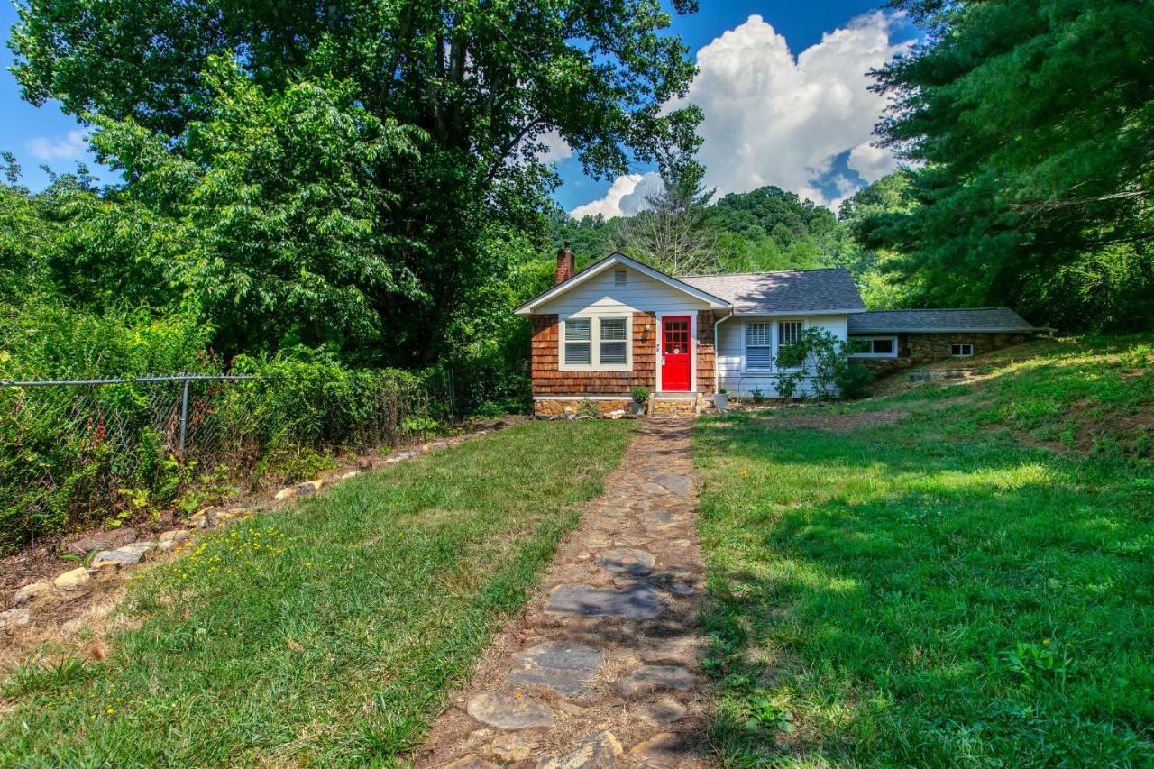 Colorful Cove Villa Candler Exterior photo